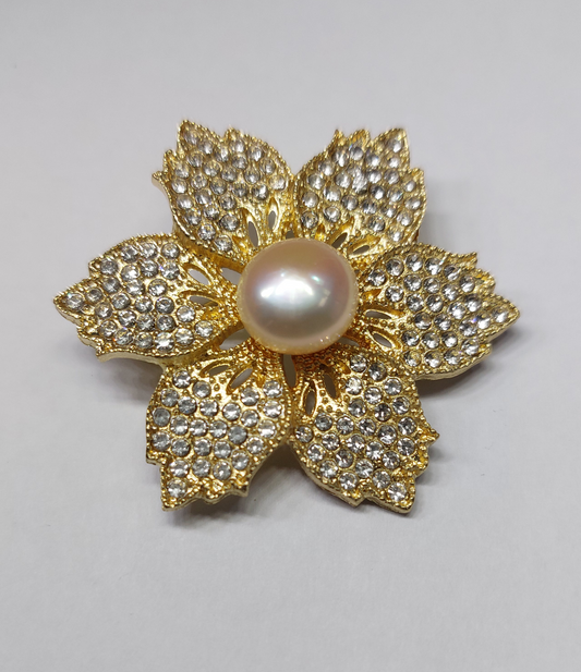 Natural Beauty of Pearl Brooch APJ-002